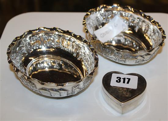 Pair Indian silver dishes and heart box
